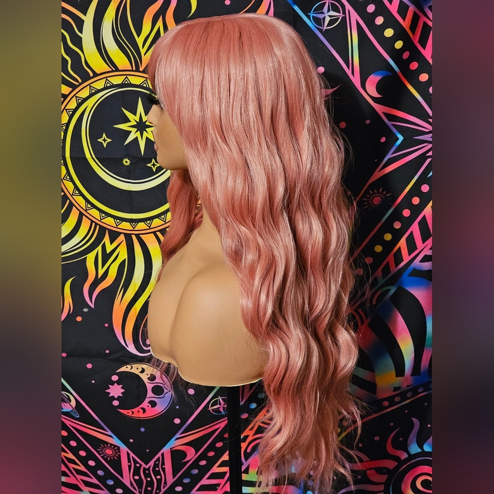 Wig - Picture 2 of 3